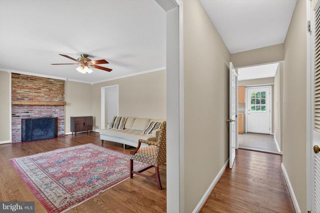 6727 NEWINGTON RD, Lorton, VA 22079
