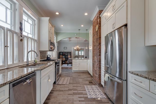 1764 LINDEN AVE, Memphis, TN 38104