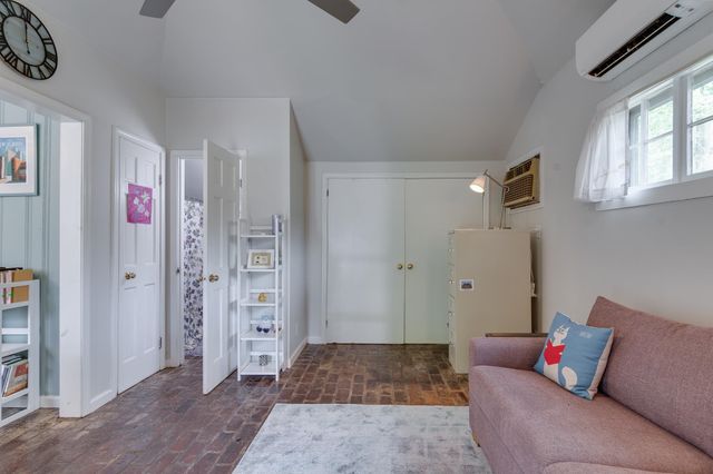 1764 LINDEN AVE, Memphis, TN 38104