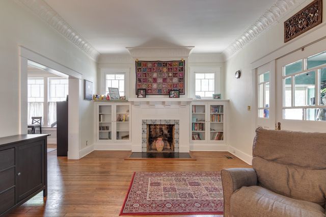 1764 LINDEN AVE, Memphis, TN 38104