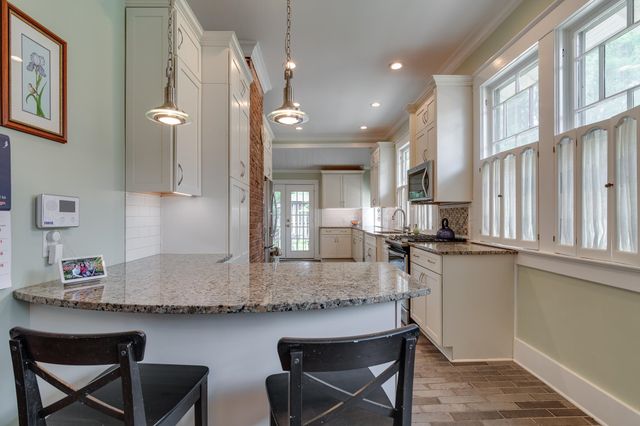 1764 LINDEN AVE, Memphis, TN 38104