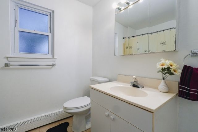 72 Fox Rd 1B, Edison Twp., NJ 08817