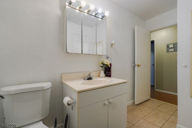 72 Fox Rd 1B, Edison Twp., NJ 08817