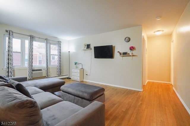 72 Fox Rd 1B, Edison Twp., NJ 08817