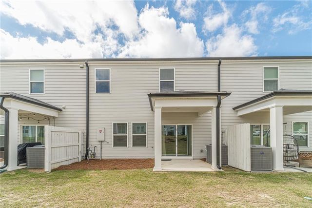 1412 Villageside Court, Lawrenceville, GA 30043