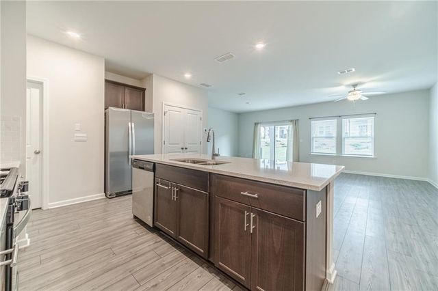 1412 Villageside Court, Lawrenceville, GA 30043