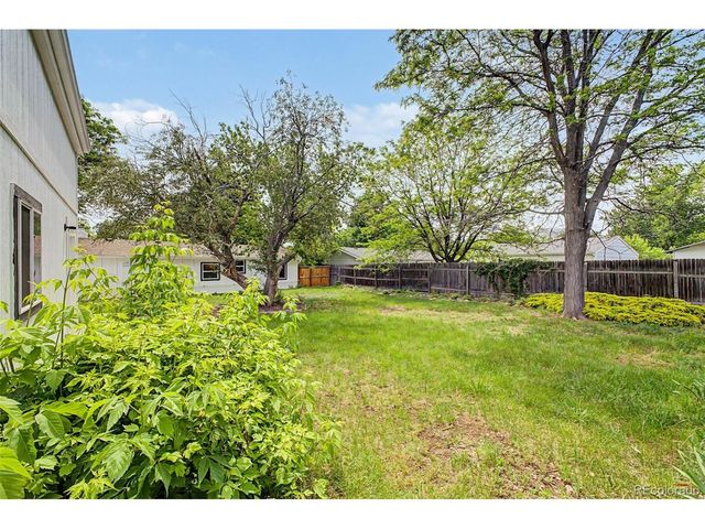 939 Terry St, Golden, CO 80401