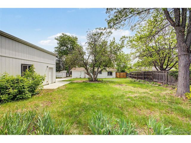 939 Terry St, Golden, CO 80401