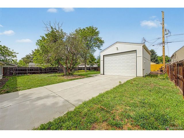 939 Terry St, Golden, CO 80401