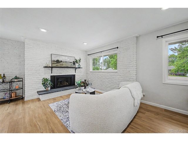 939 Terry St, Golden, CO 80401