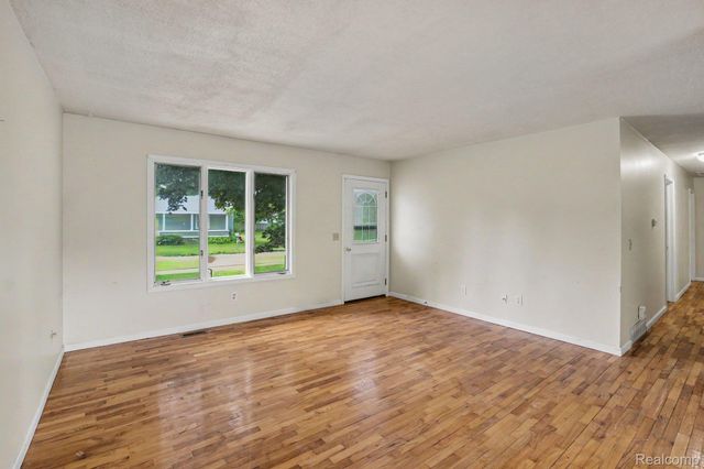 821 Isham Street, Owosso, MI 48867