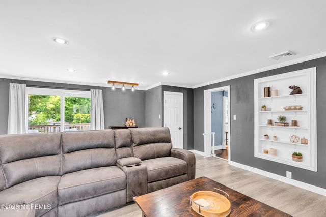 52 Bannard Street, Freehold, NJ 07728