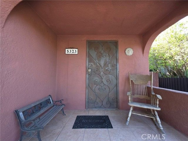 5323 Latham, Los Angeles, CA 90011