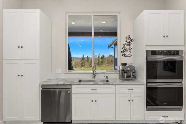 249 Burnt Ridge Road, Onalaska, WA 98570