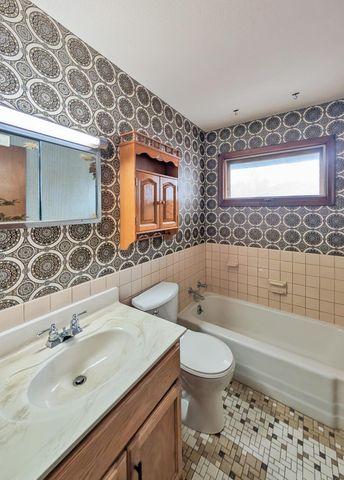 2940 115th Avenue NW, Coon Rapids, MN 55433