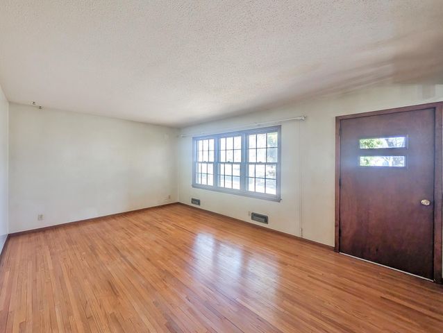 2940 115th Avenue NW, Coon Rapids, MN 55433