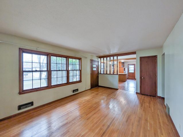 2940 115th Avenue NW, Coon Rapids, MN 55433