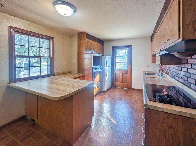 2940 115th Avenue NW, Coon Rapids, MN 55433