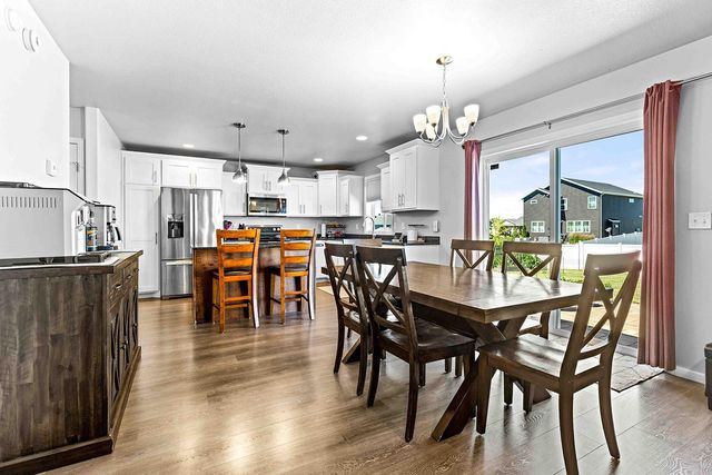 2420 Harbor Lane, West Fargo, ND 58078