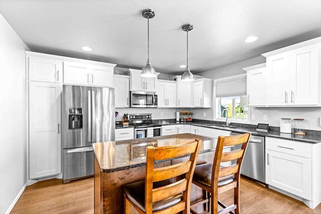 2420 Harbor Lane, West Fargo, ND 58078