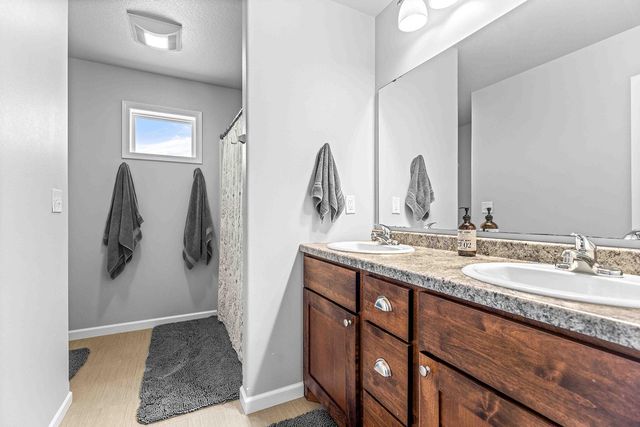2420 Harbor Lane, West Fargo, ND 58078