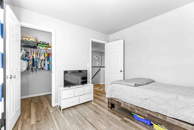 2420 Harbor Lane, West Fargo, ND 58078
