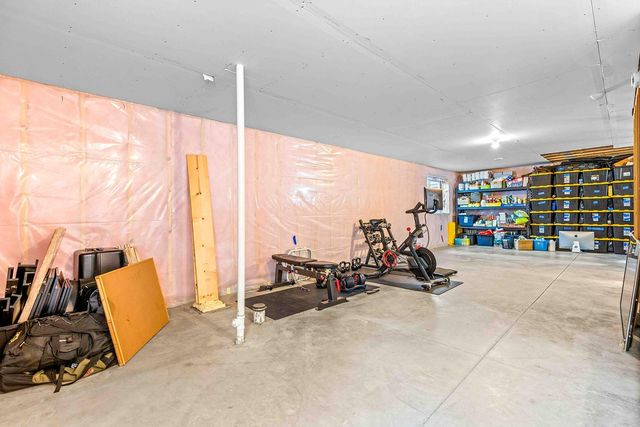 2420 Harbor Lane, West Fargo, ND 58078