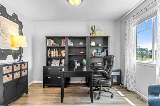 2420 Harbor Lane, West Fargo, ND 58078