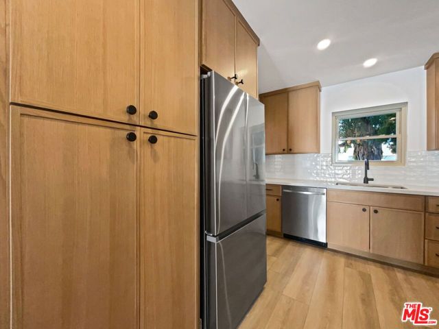 5736 Vantage Avenue, Valley Village, CA 91607