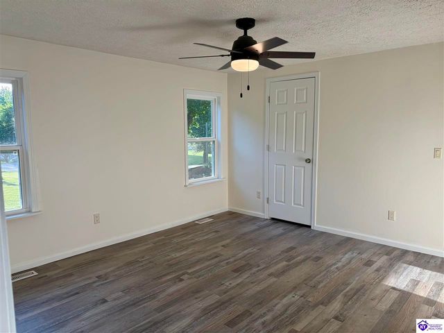 146 Corvin Lane, Elizabethtown, KY 42701