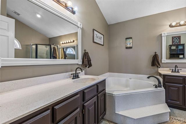 210 Buzzard Rock Road, Farmington, MO 63640