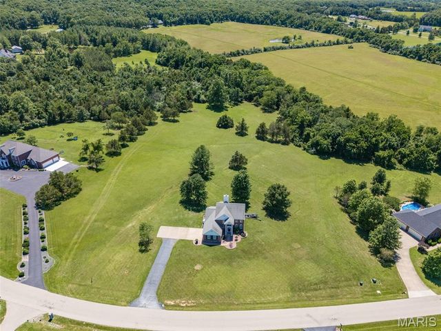 210 Buzzard Rock Road, Farmington, MO 63640
