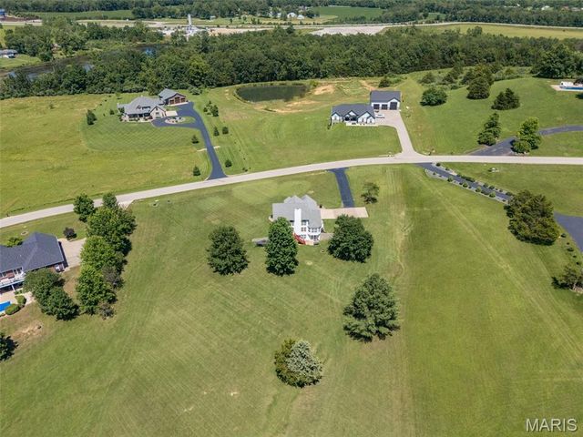 210 Buzzard Rock Road, Farmington, MO 63640