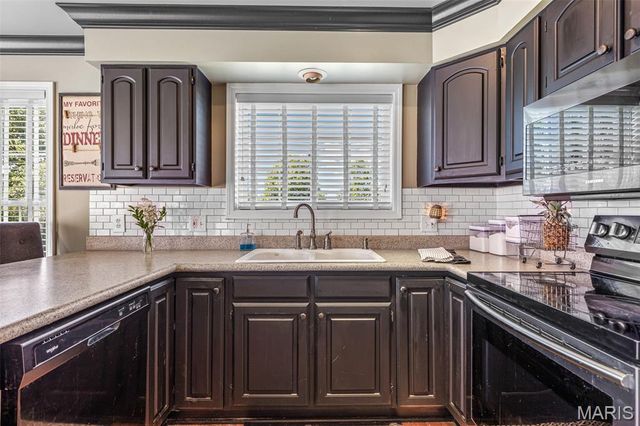 210 Buzzard Rock Road, Farmington, MO 63640