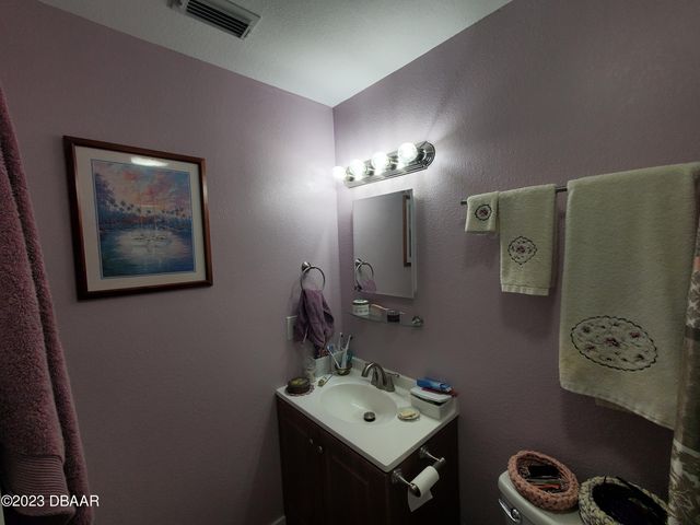 417 Banana Cay Dr Apt D, South Daytona, FL 32119