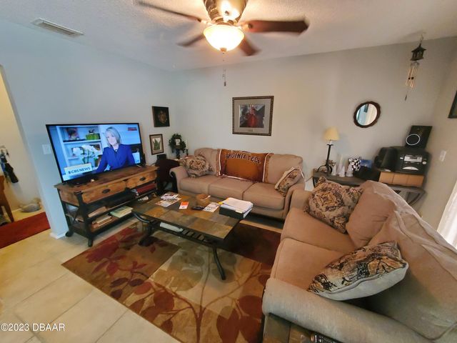 417 Banana Cay Dr Apt D, South Daytona, FL 32119