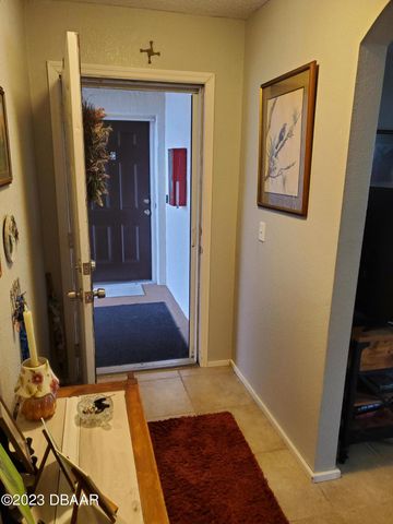 417 Banana Cay Dr Apt D, South Daytona, FL 32119