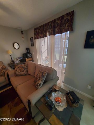 417 Banana Cay Dr Apt D, South Daytona, FL 32119