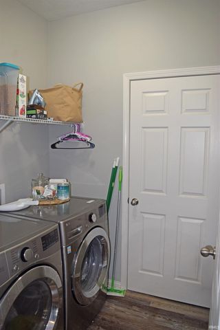 3030 Capstone Court, Newburgh, IN 47630