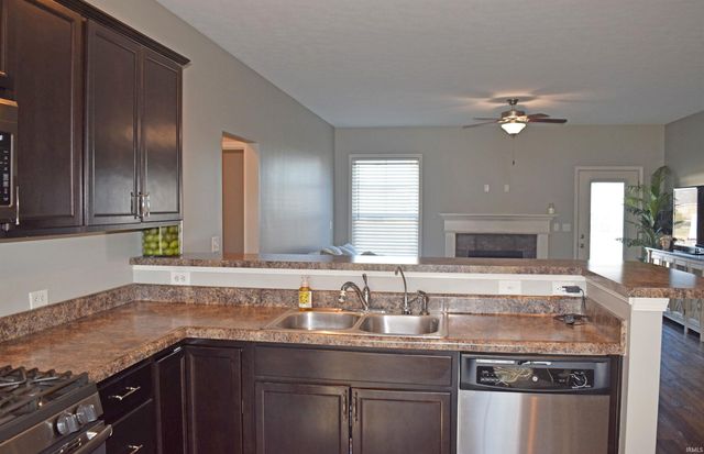 3030 Capstone Court, Newburgh, IN 47630