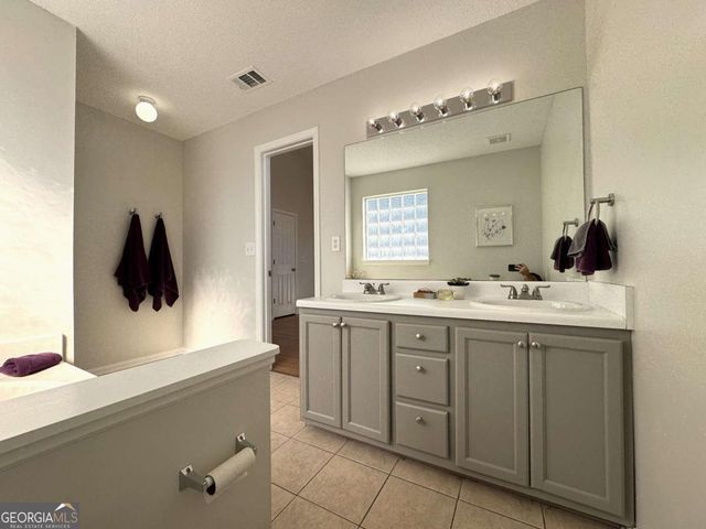 7854 Lake Crest Way, Douglasville, GA 30134