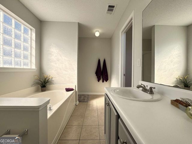 7854 Lake Crest Way, Douglasville, GA 30134