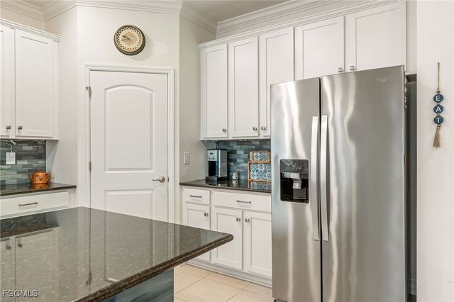 811 SE 33rd TER, Cape Coral, FL 33904