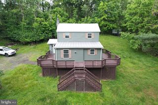 704 E F ST, Brunswick, MD 21716