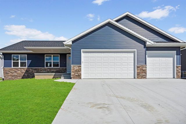 206 Endeavor Avenue, Urbana, IA 52345