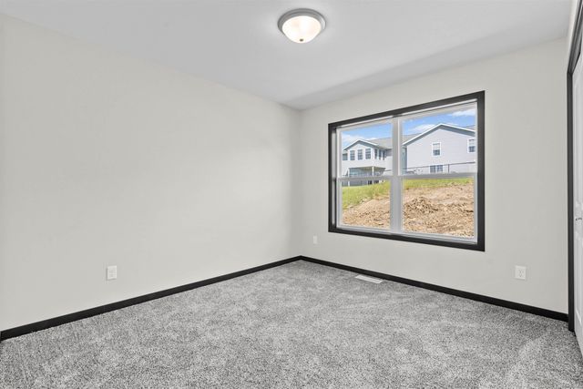 206 Endeavor Avenue, Urbana, IA 52345