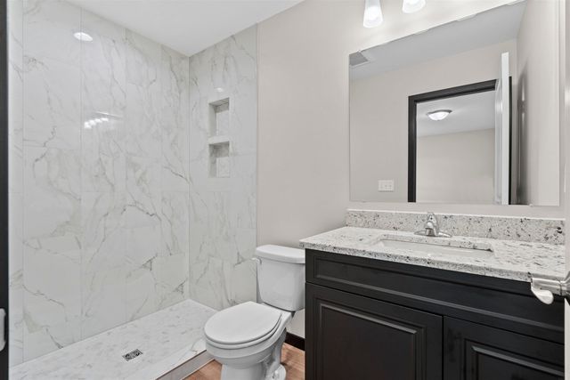 206 Endeavor Avenue, Urbana, IA 52345