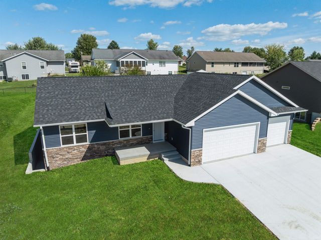 206 Endeavor Avenue, Urbana, IA 52345