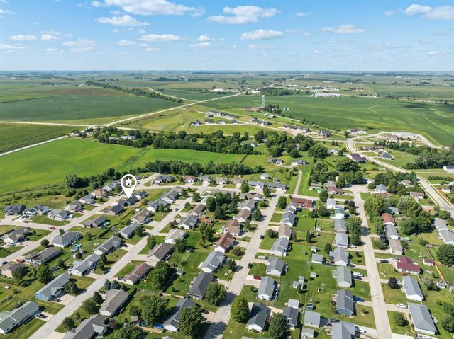 206 Endeavor Avenue, Urbana, IA 52345