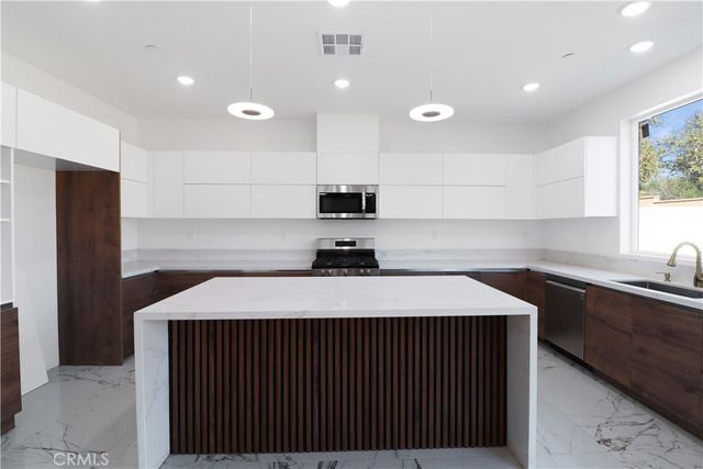 14416 Buvan Court, Moreno Valley, CA 92555